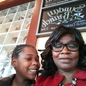 Meet your Posher, Janice